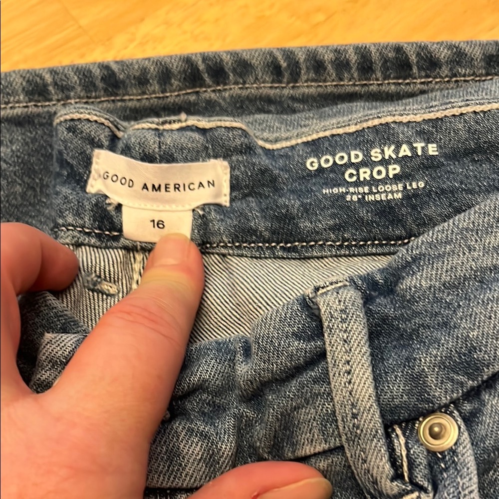 Good American Good Skate Crop jeans